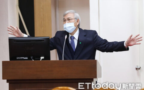 新台幣匯率恐貶至30元成最弱亞幣？央行總裁楊金龍這樣說